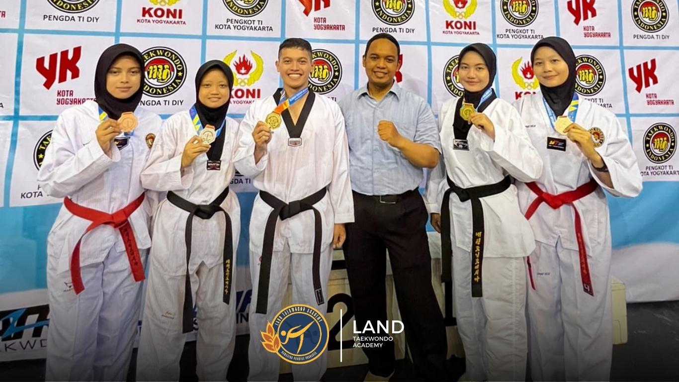 Taekwondo Indonesia Dojang LAND TAEKWONDO ACADEMY ti-landtc.com